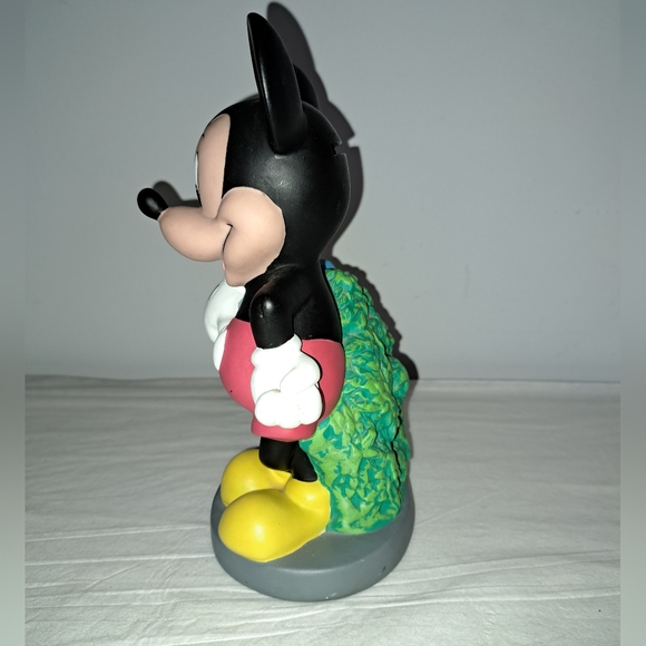 Vintage Disney's Mickey Mouse coin bank - Picture 2 of 9
